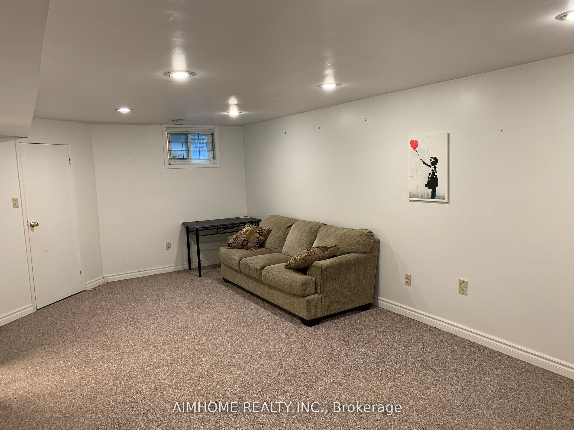 Photo 11 of 7 Augusta Court, Markham, Royal Orchard — HOMEH