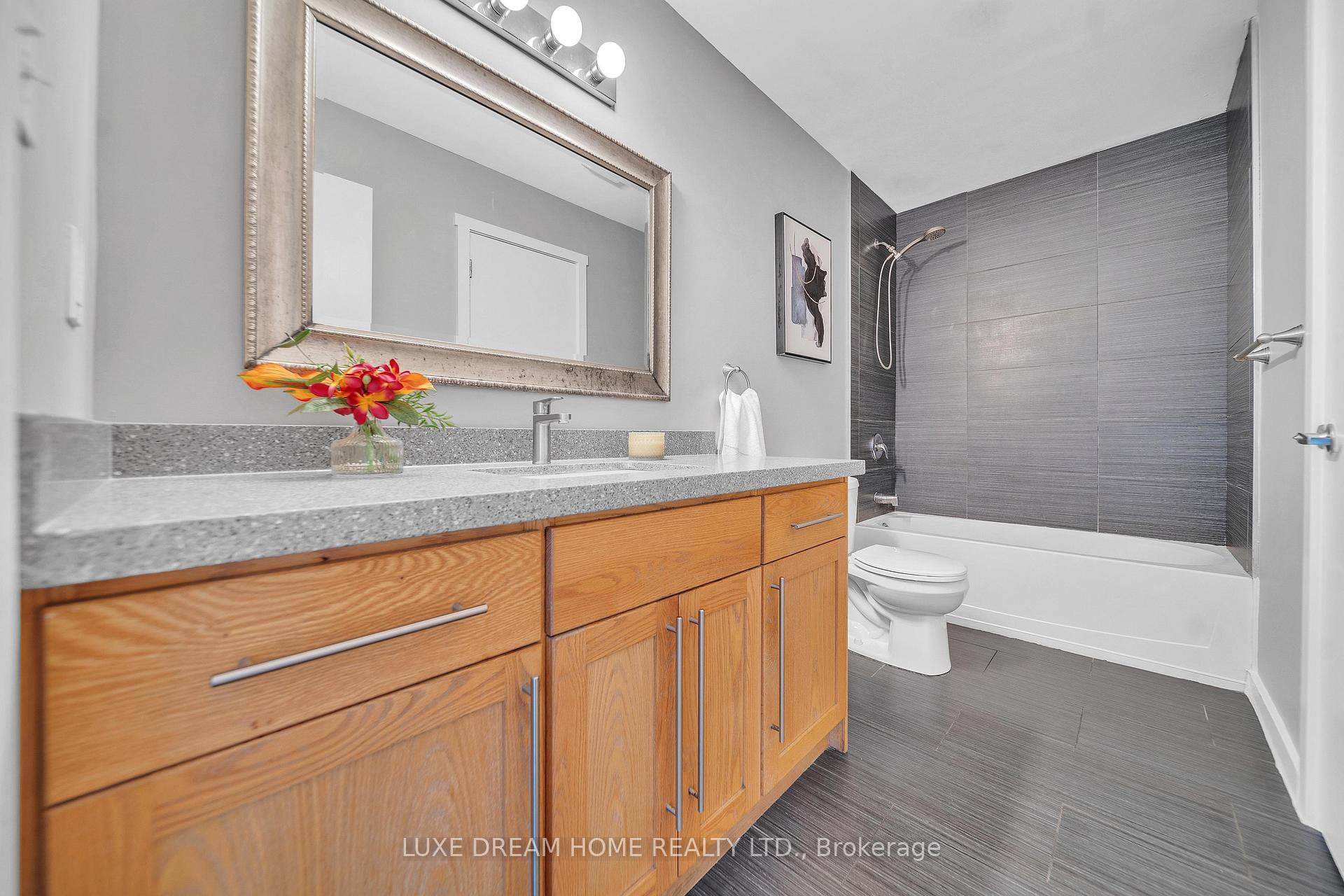 Photo 20 of 709 Frederick Street, Kitchener — HOMEH
