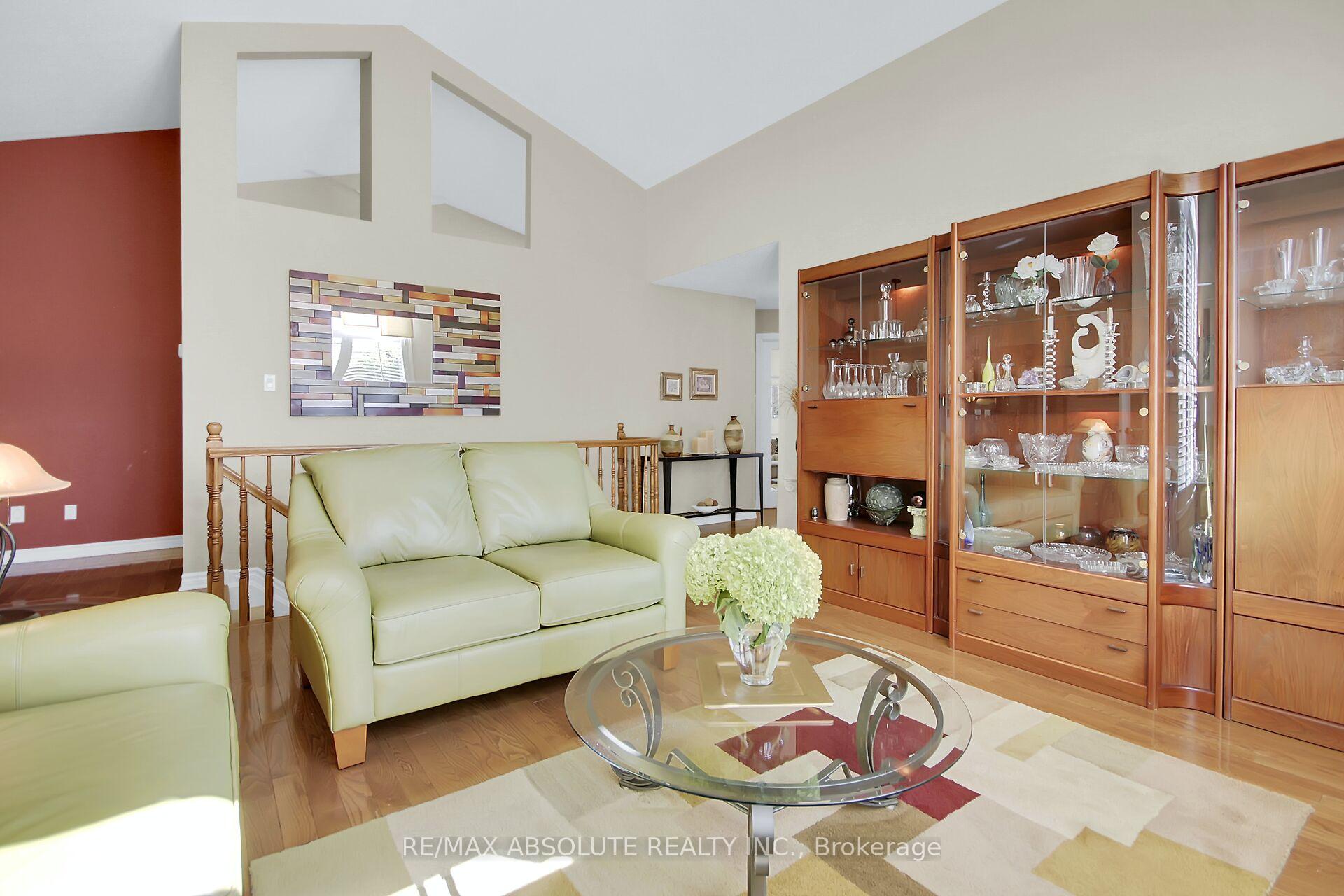 Photo 9 of 79 Nighthawk Crescent, Ottawa, Kanata - Bridlewood — HOMEH