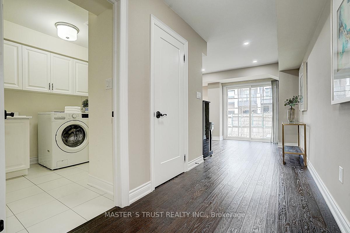 Photo 4 of 10 Creekvalley Lane, Markham, Angus Glen — HOMEH