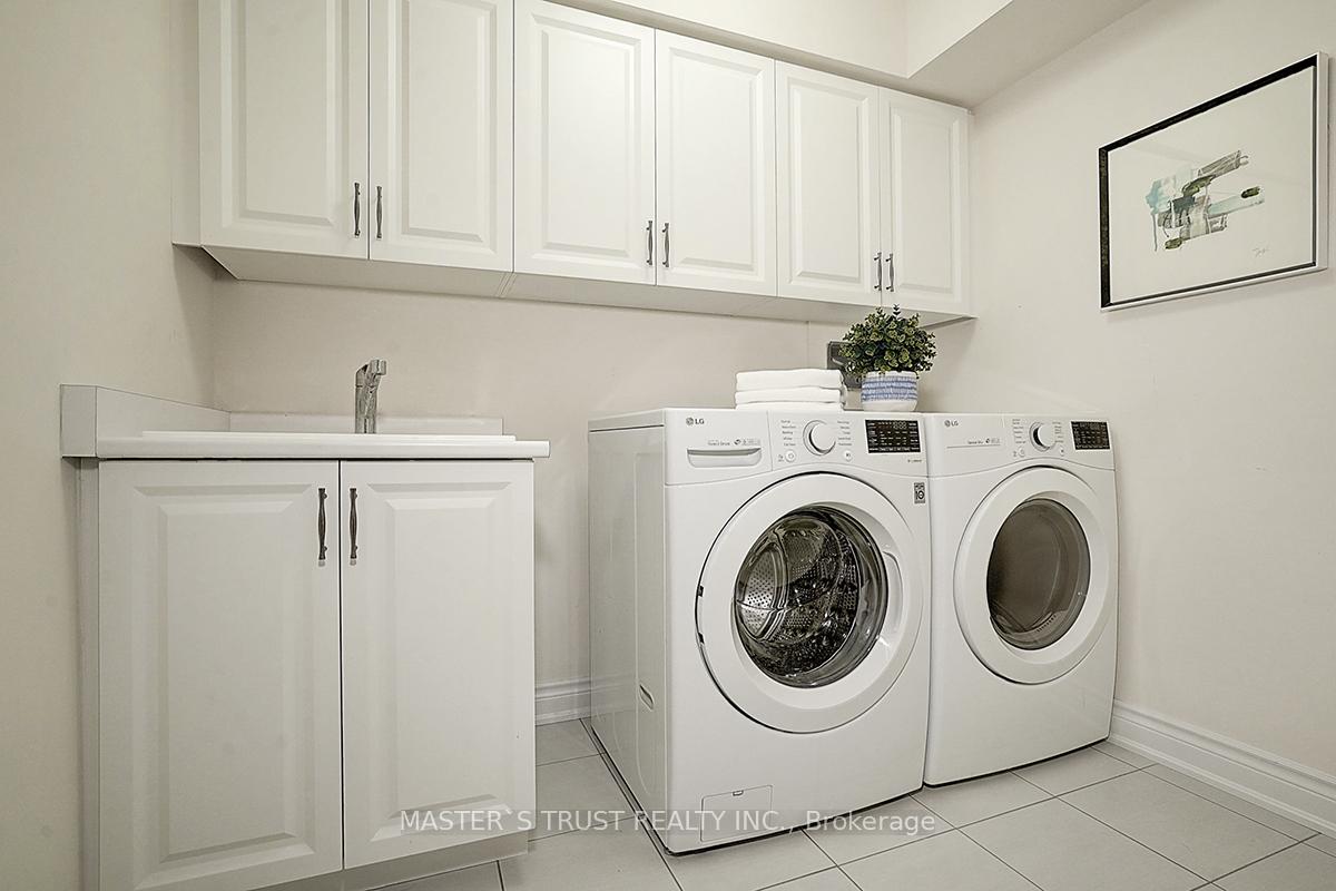 Photo 5 of 10 Creekvalley Lane, Markham, Angus Glen — HOMEH