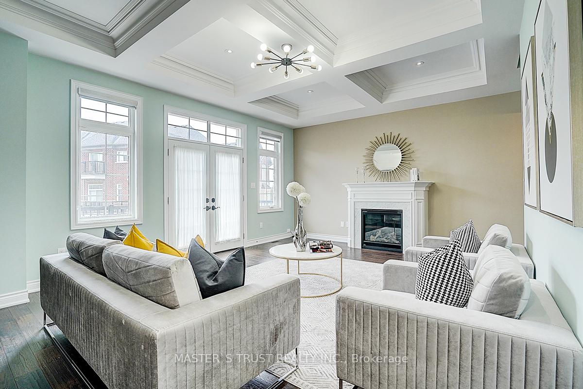 Photo 13 of 10 Creekvalley Lane, Markham, Angus Glen — HOMEH