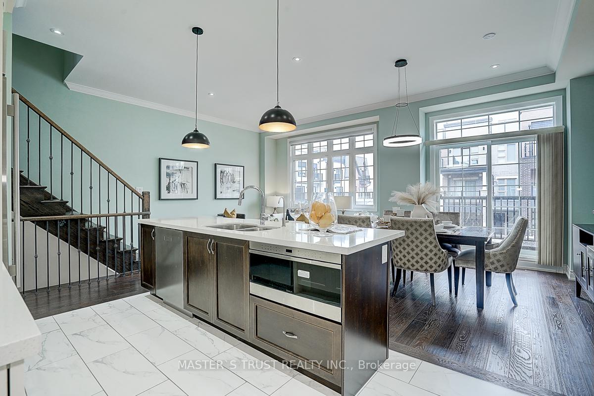 Photo 14 of 10 Creekvalley Lane, Markham, Angus Glen — HOMEH