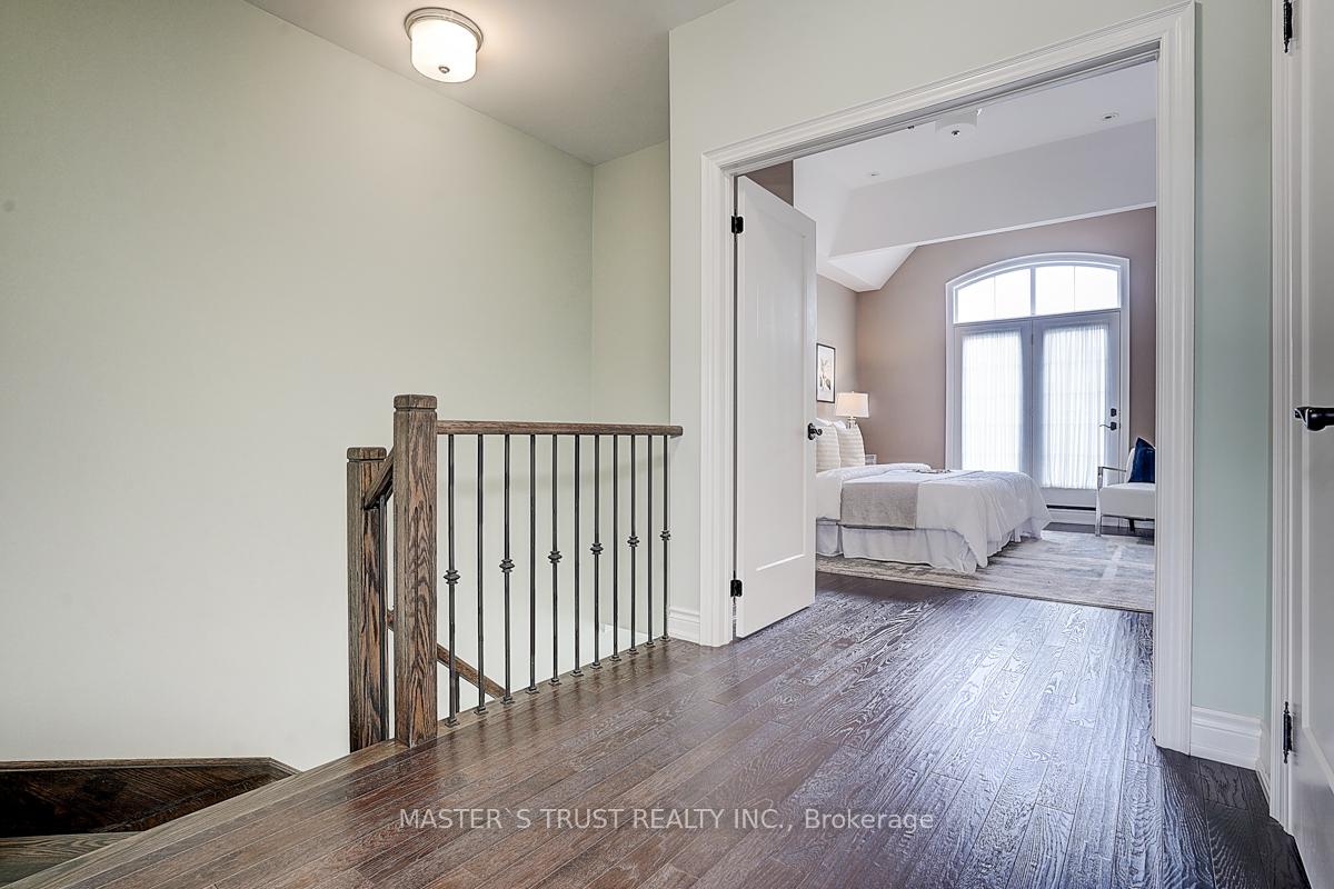 Photo 27 of 10 Creekvalley Lane, Markham, Angus Glen — HOMEH