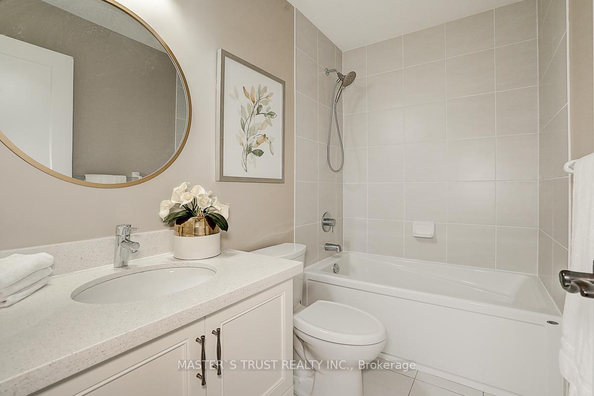 Photo 37 of 10 Creekvalley Lane, Markham, Angus Glen — HOMEH