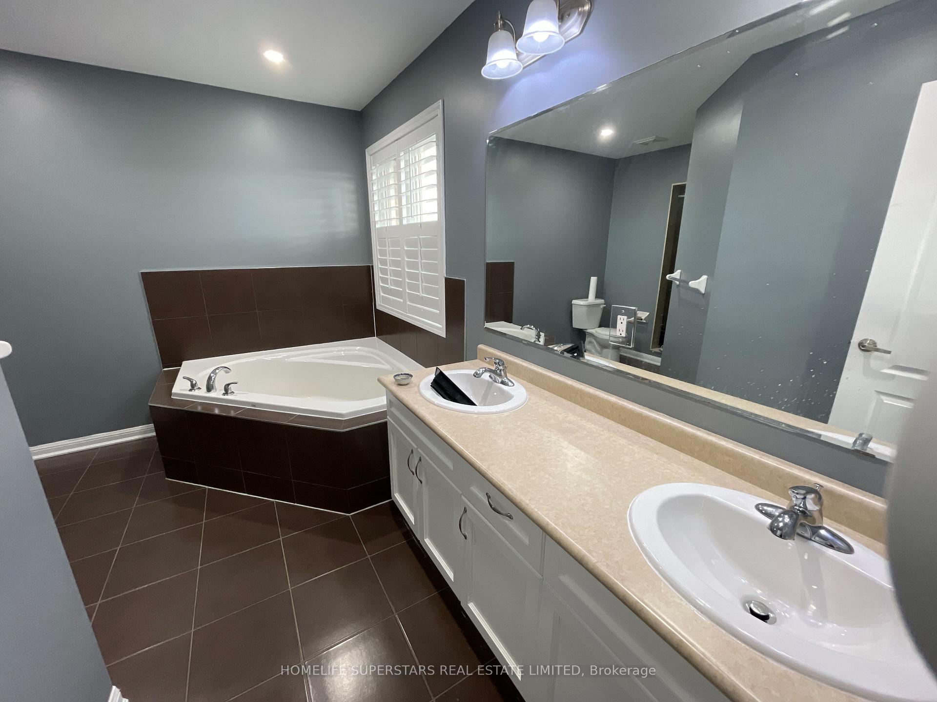 Photo 13 of 184 Ruhl Drive, Milton, Willmott — HOMEH