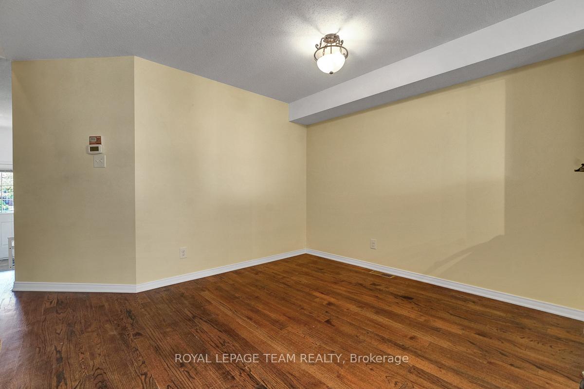 Photo 13 of 172 Romina Street, Ottawa, Kanata - Emerald Meadows/Trailwest — HOMEH