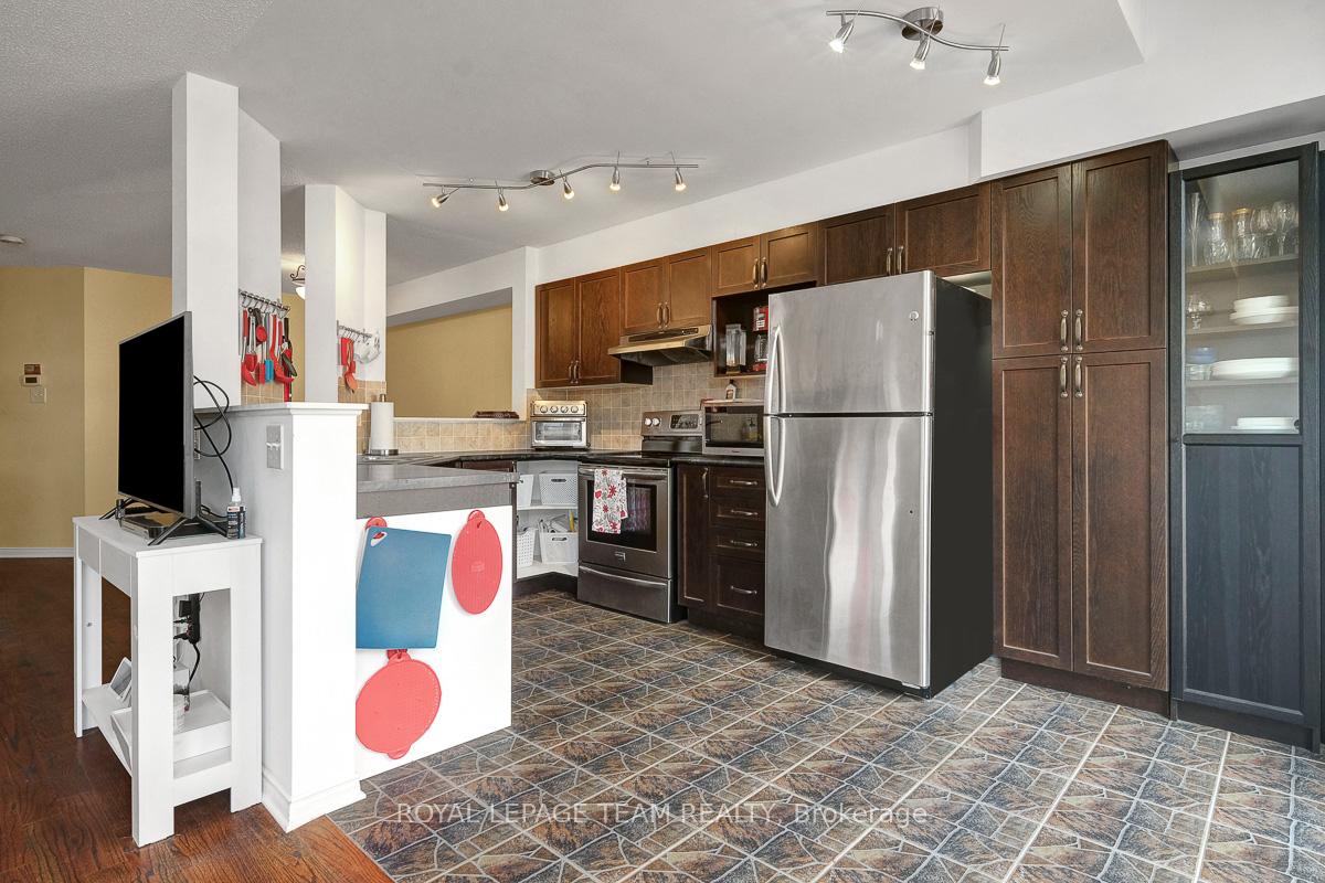 Photo 14 of 172 Romina Street, Ottawa, Kanata - Emerald Meadows/Trailwest — HOMEH