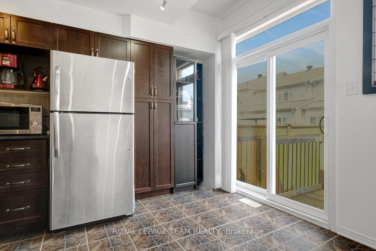 Photo 15 of 172 Romina Street, Ottawa, Kanata - Emerald Meadows/Trailwest — HOMEH
