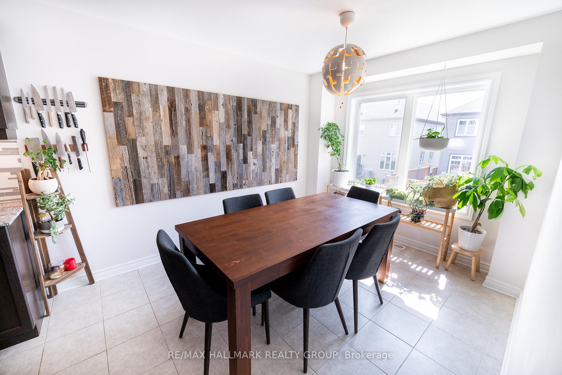 Photo 12 of 106 Gelderland Private, Ottawa, Kanata - Emerald Meadows/Trailwest — HOMEH