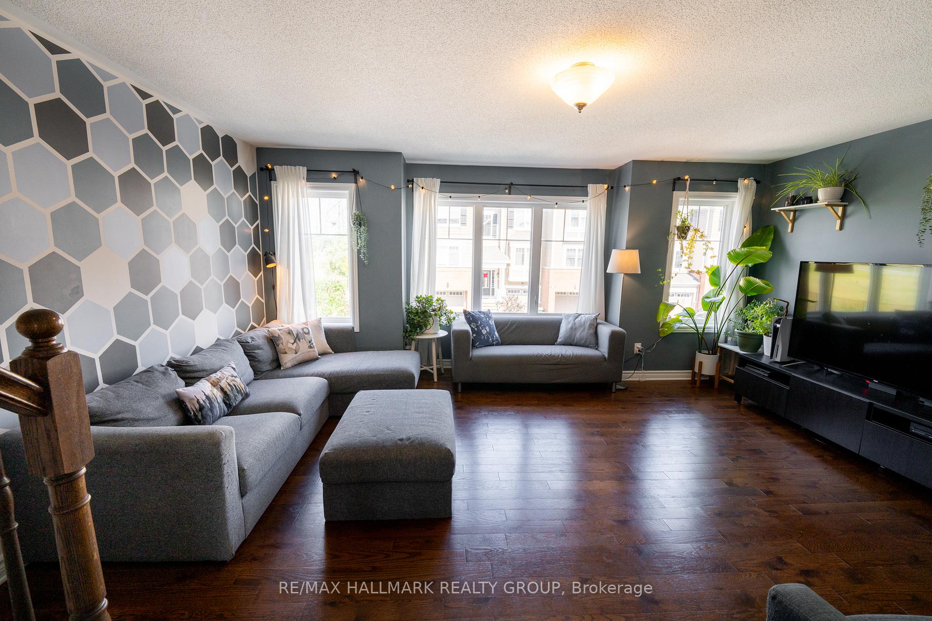 Photo 15 of 106 Gelderland Private, Ottawa, Kanata - Emerald Meadows/Trailwest — HOMEH