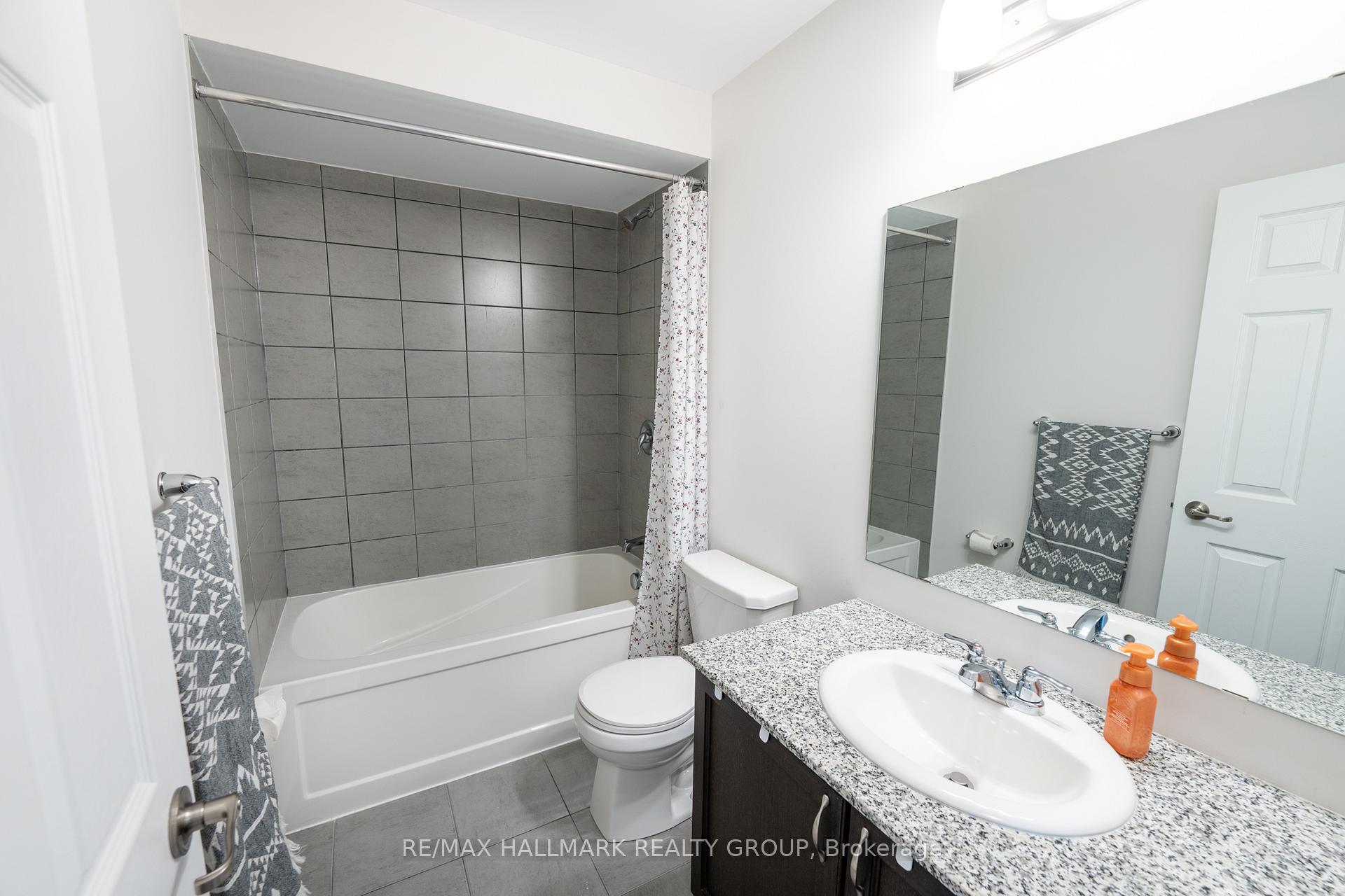 Photo 31 of 106 Gelderland Private, Ottawa, Kanata - Emerald Meadows/Trailwest — HOMEH