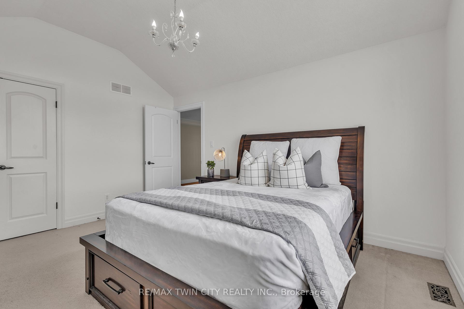Photo 29 of 224 Paige Place, Kitchener — HOMEH
