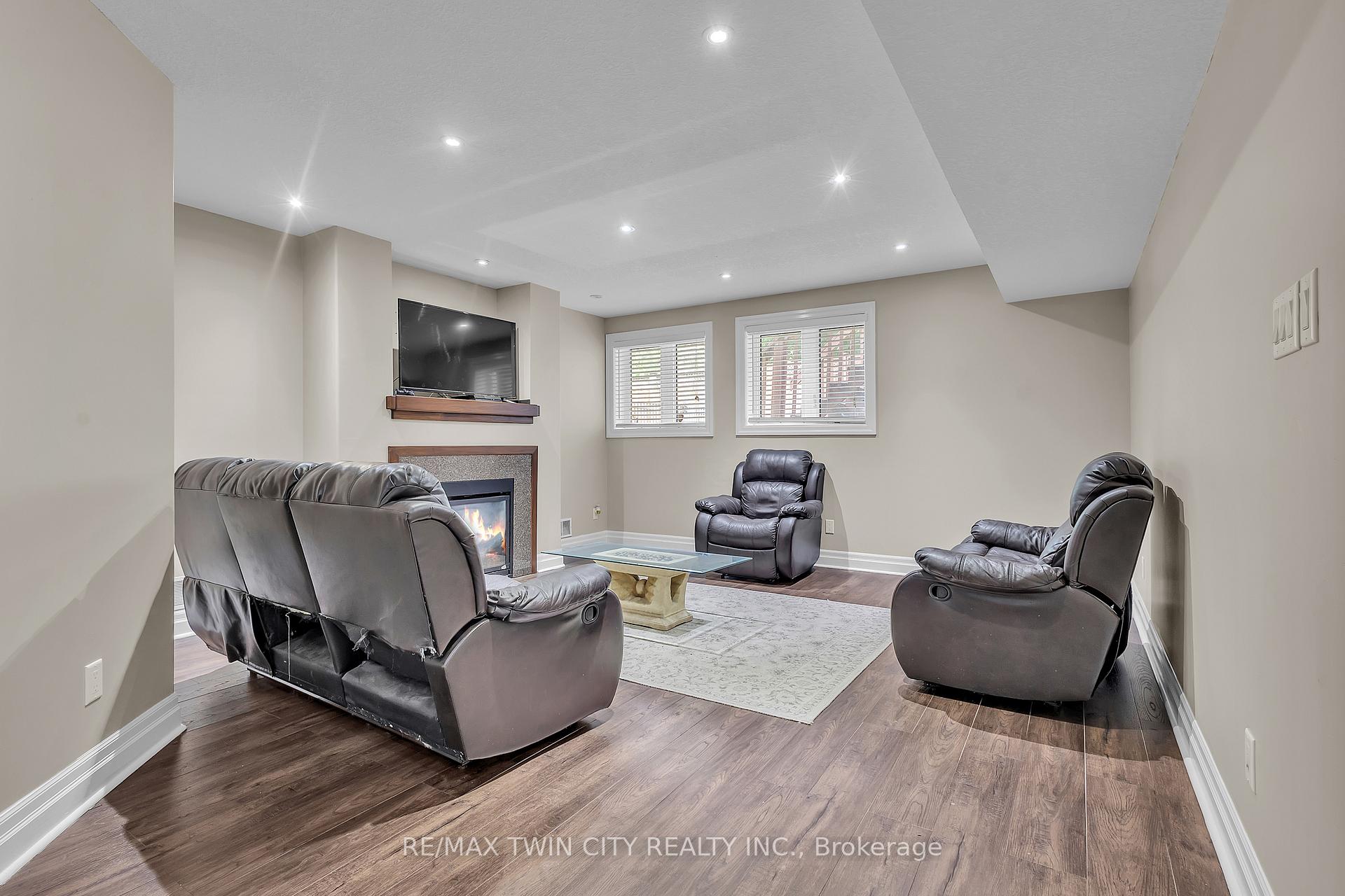 Photo 41 of 224 Paige Place, Kitchener — HOMEH