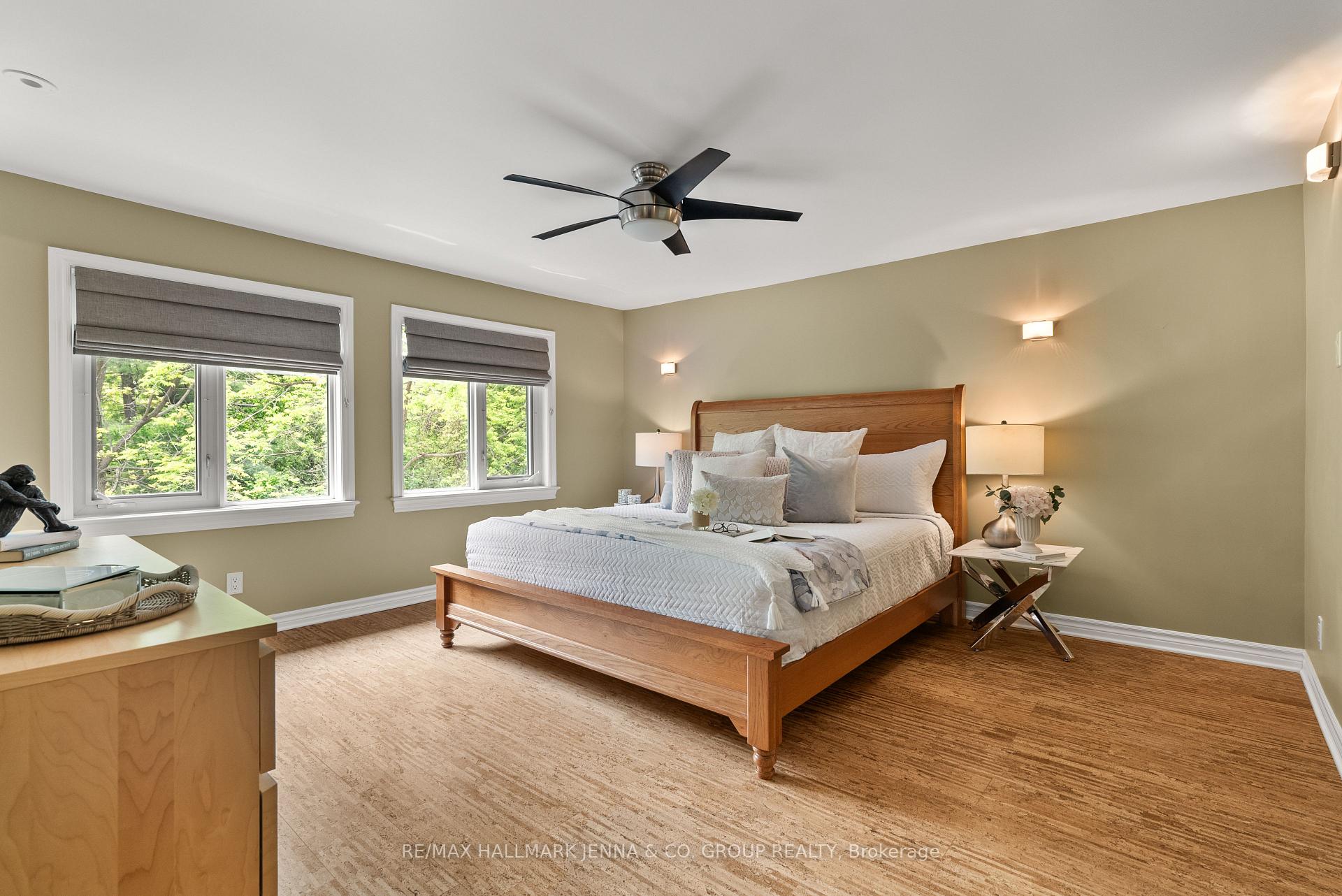 Photo 21 of 824 Nesbitt Place, Ottawa, Mooneys Bay — HOMEH