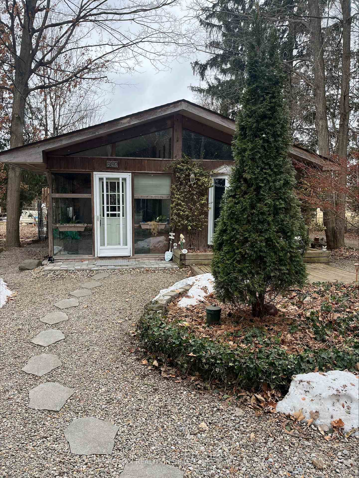 Photo 1 of 869 10th Line, Innisfil, Rural Innisfil — HOMEH