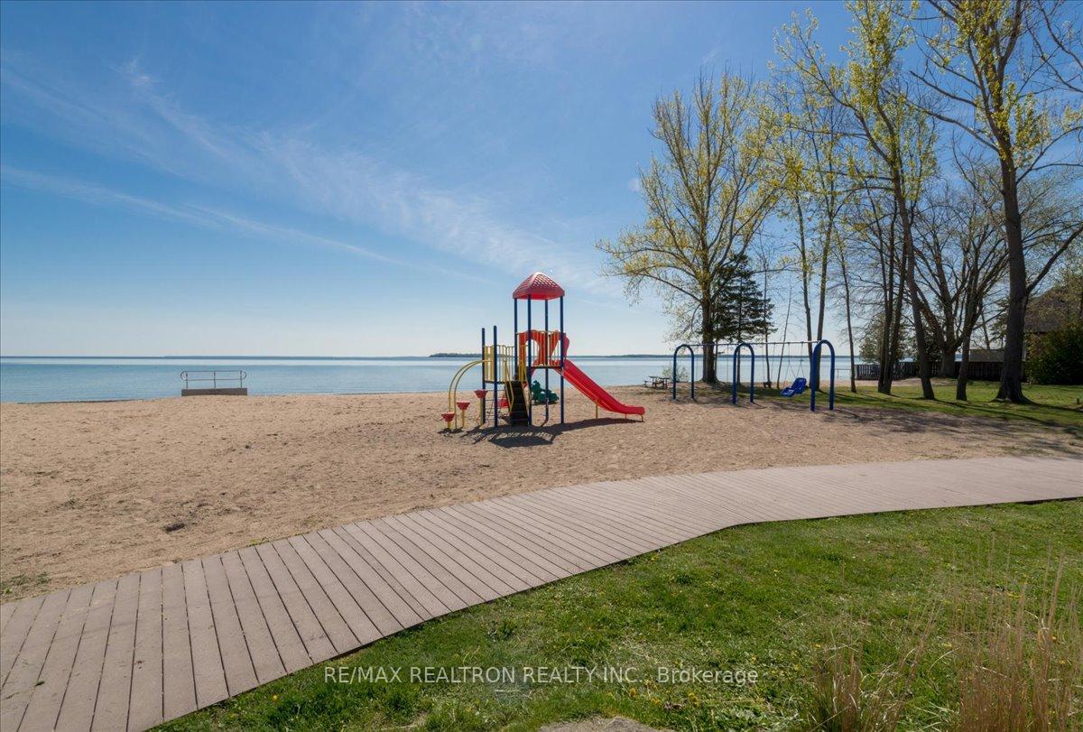 Photo 20 of 869 10th Line, Innisfil, Rural Innisfil — HOMEH