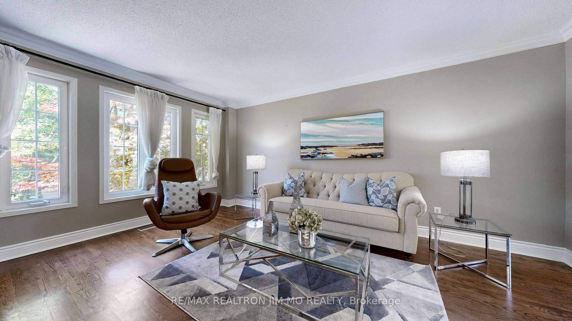 Photo 3 of 58 Webber Crescent, Markham, Unionville — HOMEH