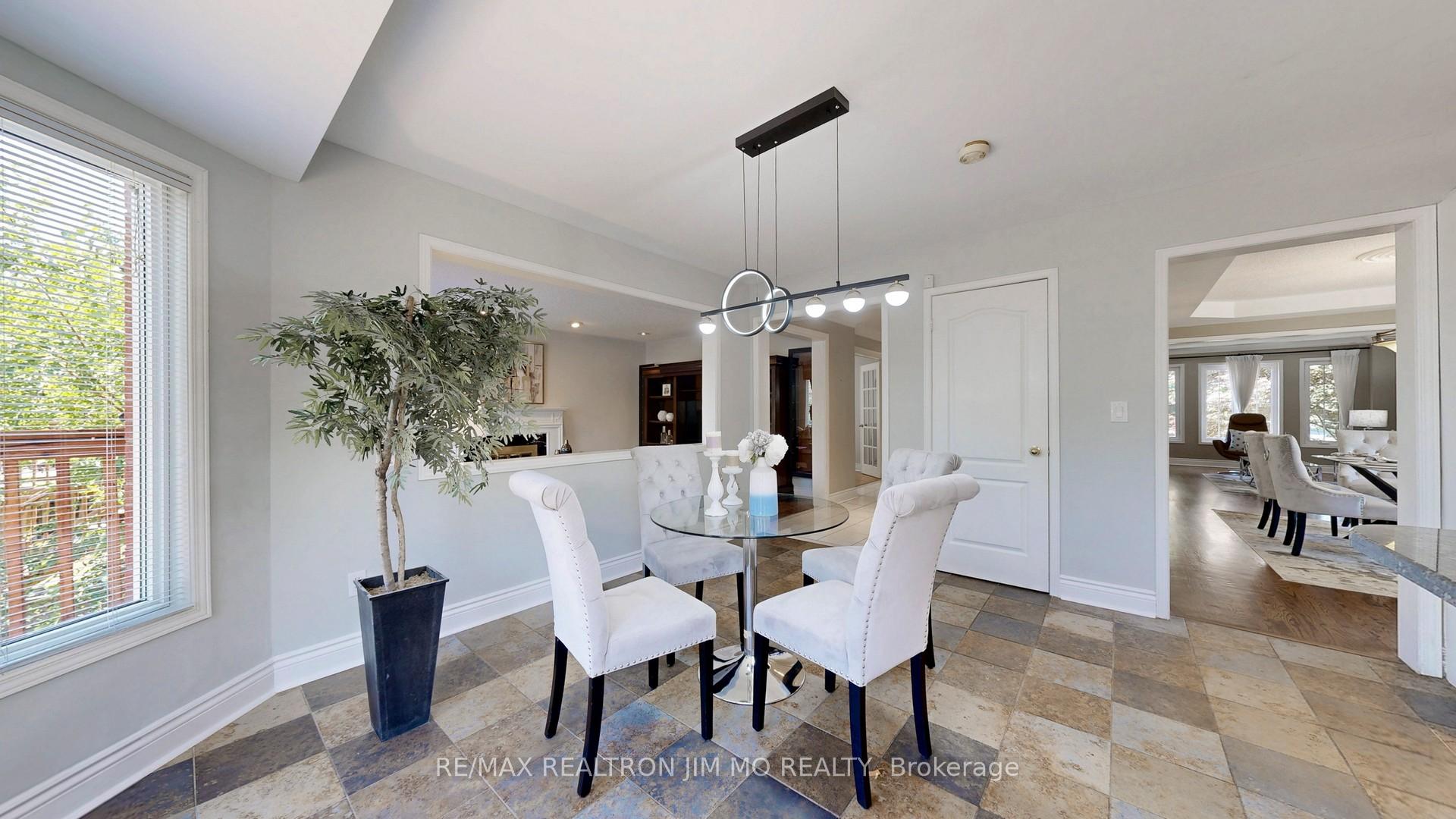 Photo 10 of 58 Webber Crescent, Markham, Unionville — HOMEH