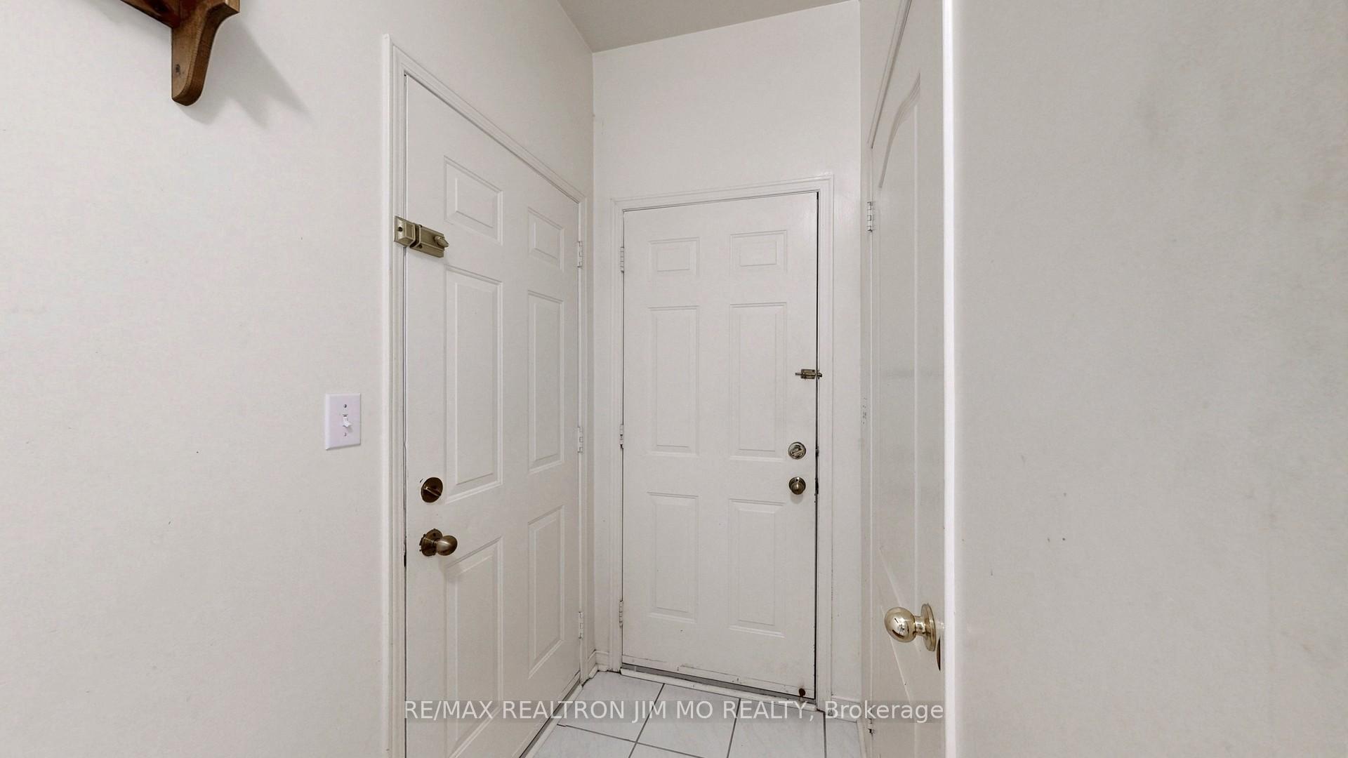 Photo 17 of 58 Webber Crescent, Markham, Unionville — HOMEH