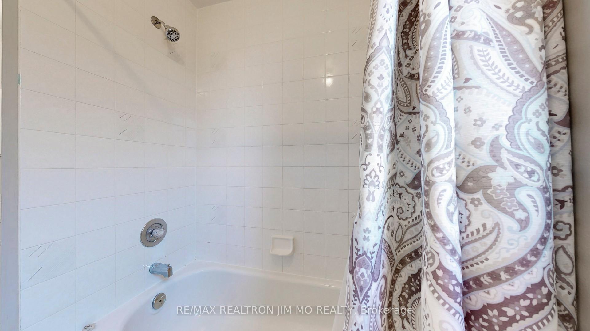 Photo 36 of 58 Webber Crescent, Markham, Unionville — HOMEH