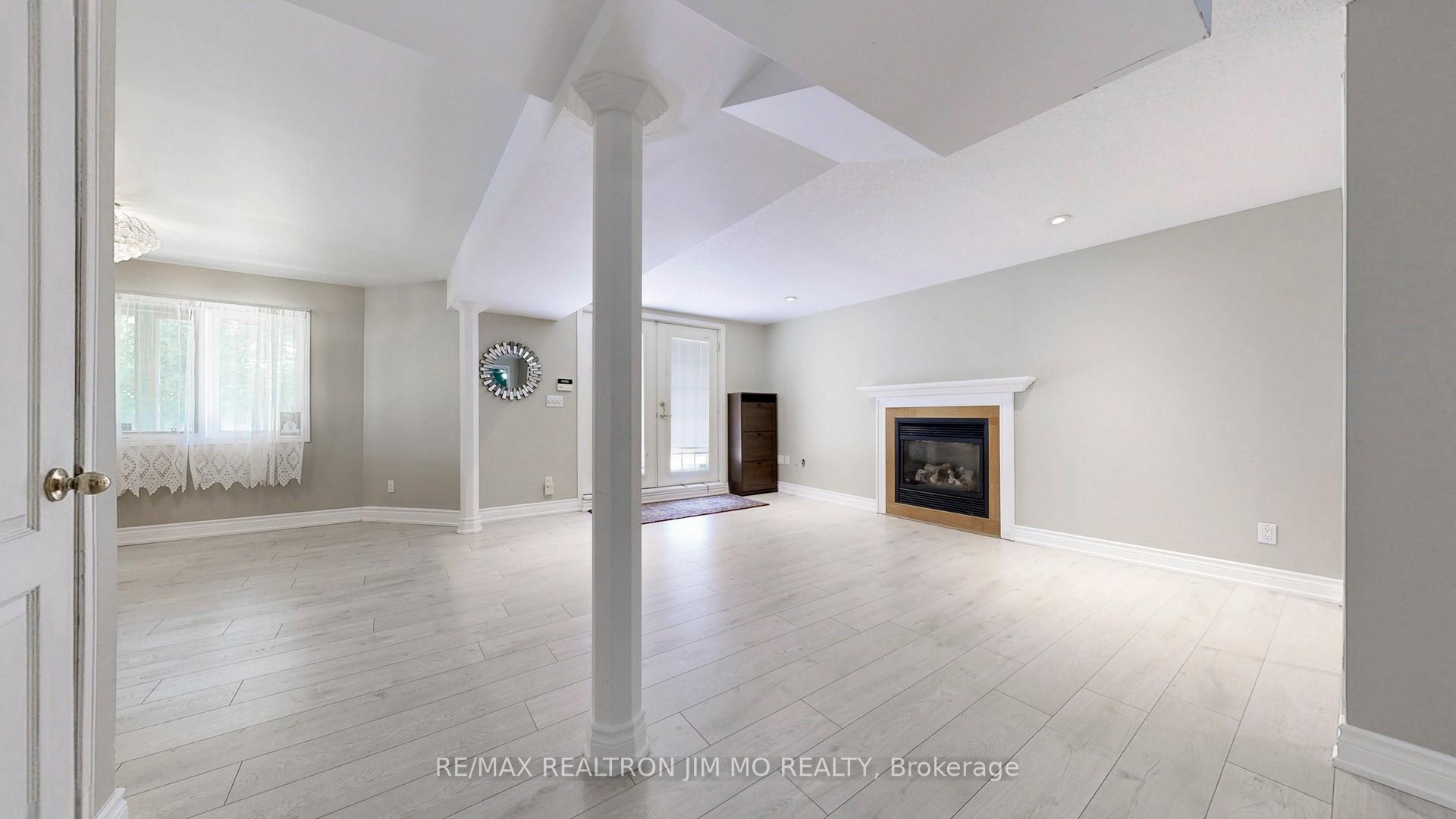 Photo 37 of 58 Webber Crescent, Markham, Unionville — HOMEH