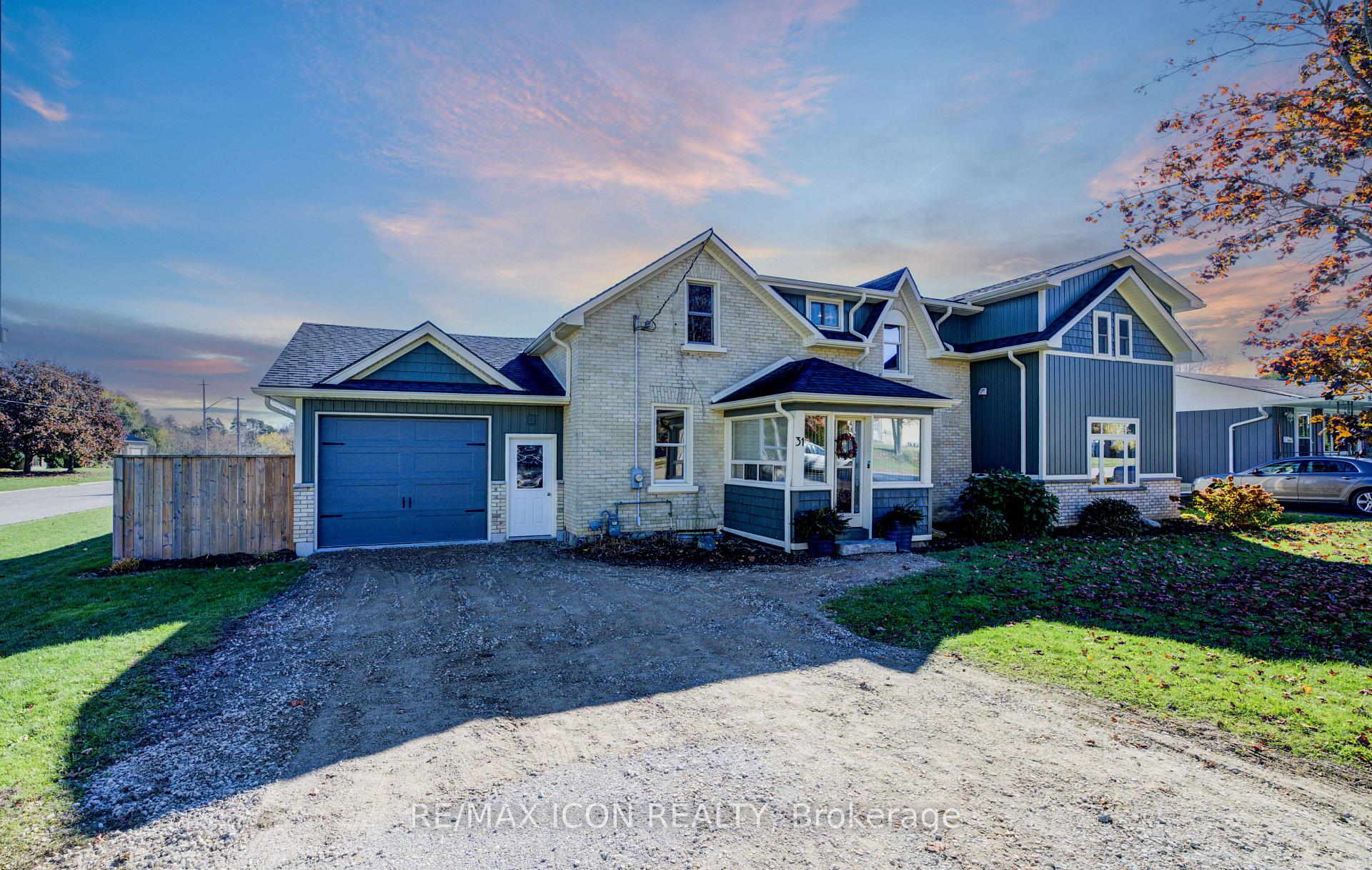 Photo 2 of 31 Pellister Street W, Minto — HOMEH