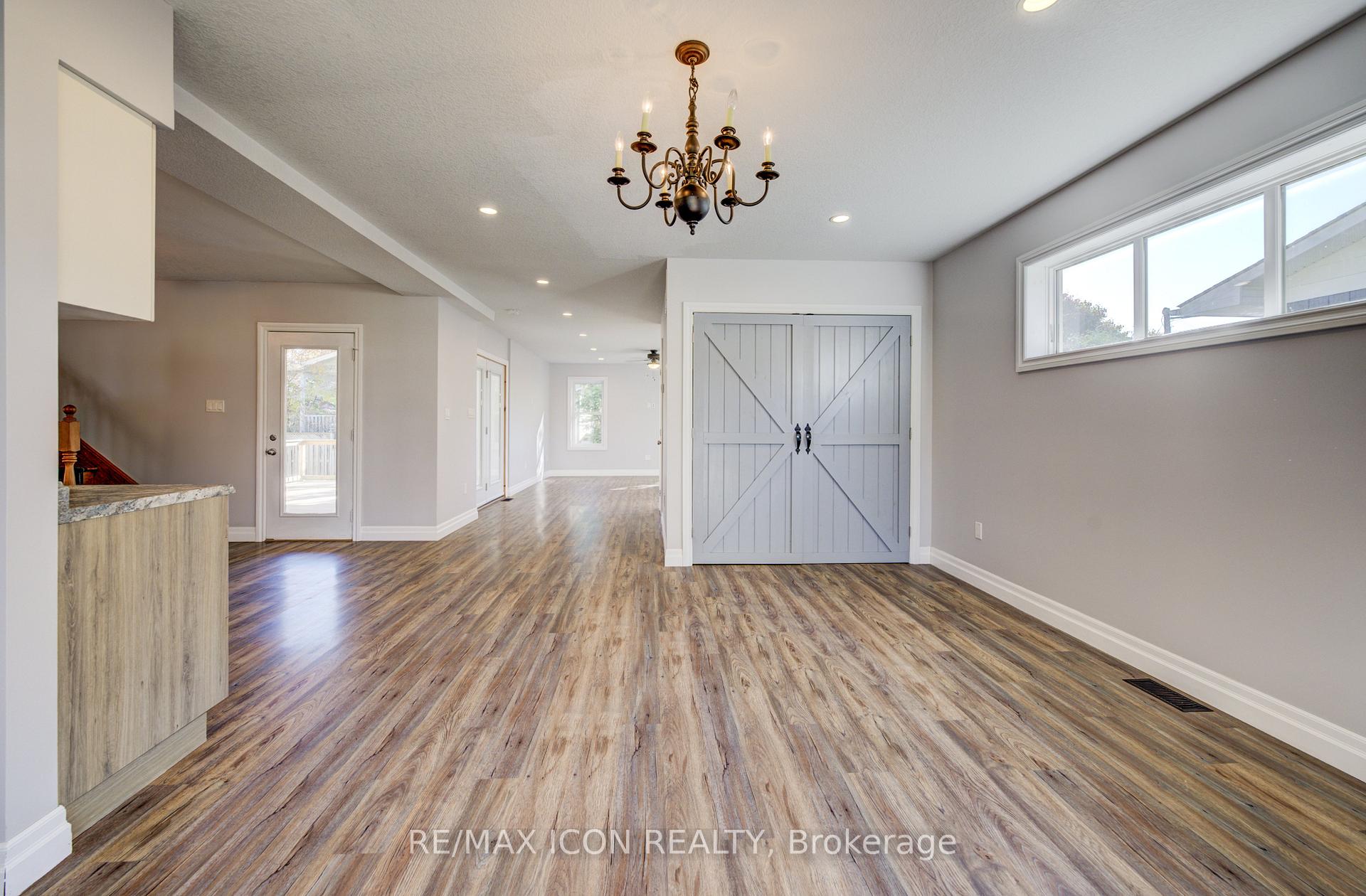 Photo 13 of 31 Pellister Street W, Minto — HOMEH