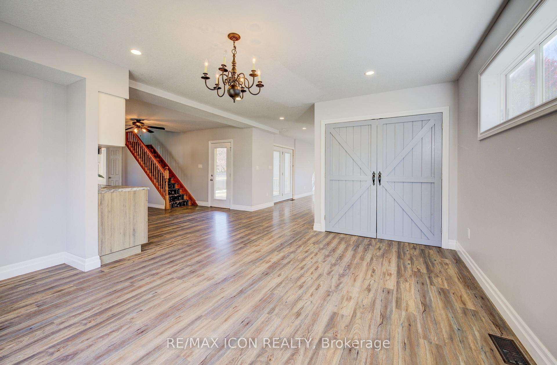 Photo 14 of 31 Pellister Street W, Minto — HOMEH