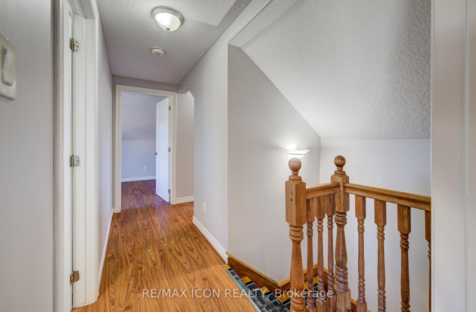 Photo 19 of 31 Pellister Street W, Minto — HOMEH