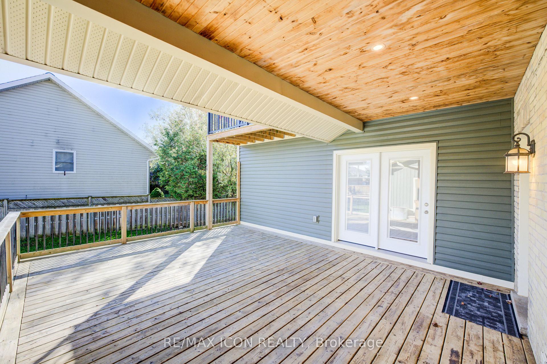 Photo 37 of 31 Pellister Street W, Minto — HOMEH