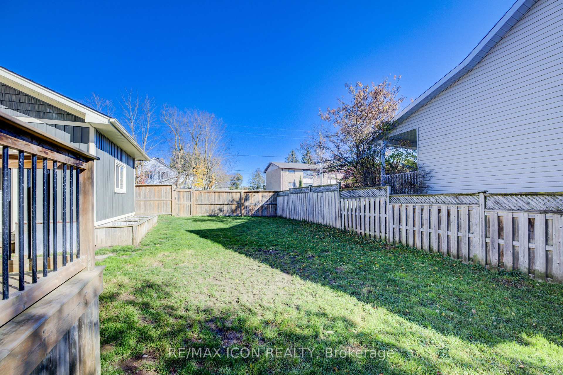 Photo 43 of 31 Pellister Street W, Minto — HOMEH