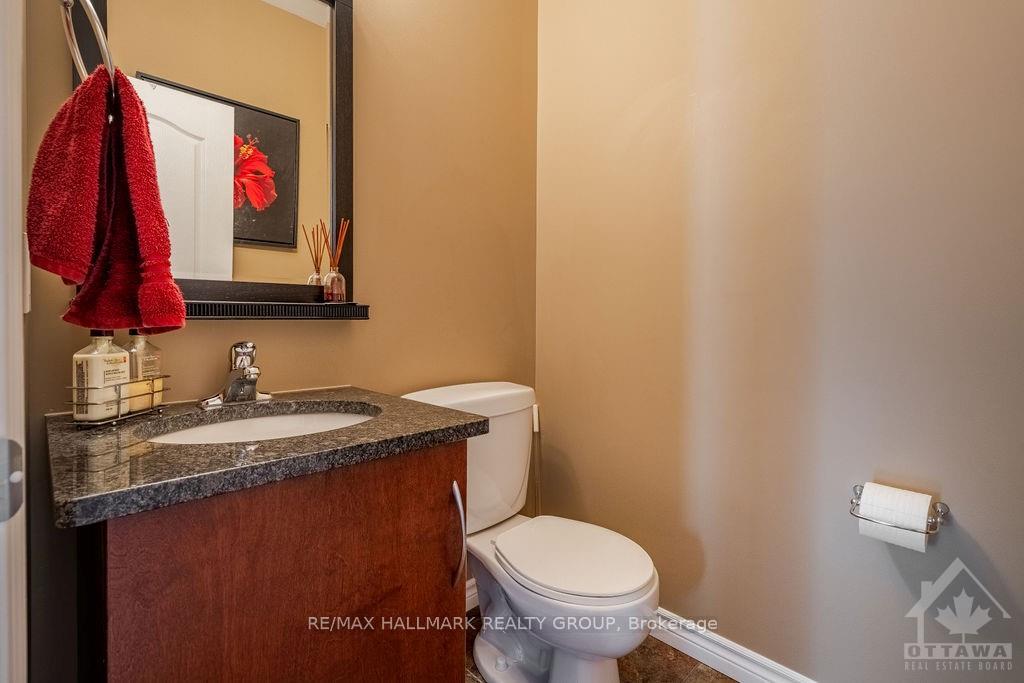 Photo 7 of 648 Kochar Drive, Ottawa, Mooneys Bay — HOMEH
