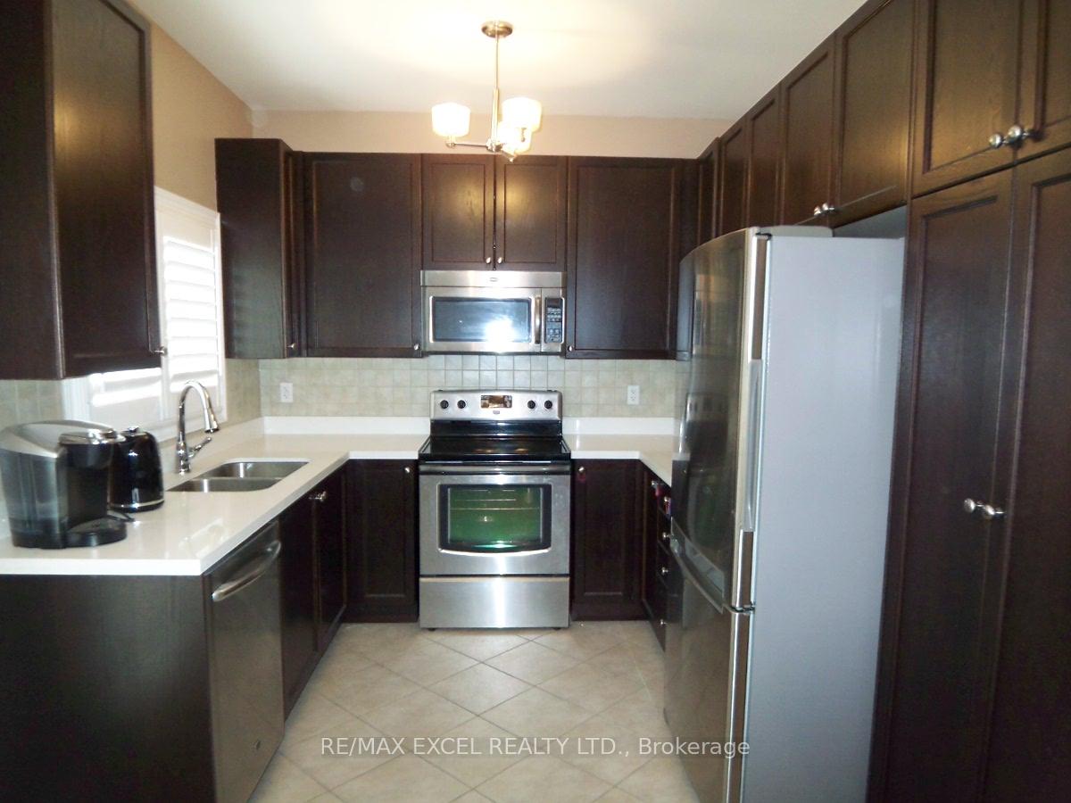 Photo 6 of 413 Williamson Road, Markham, Greensborough — HOMEH