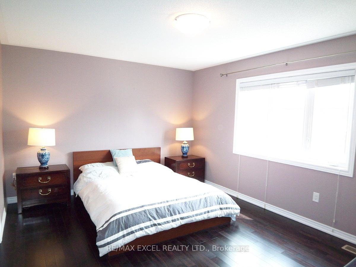Photo 10 of 413 Williamson Road, Markham, Greensborough — HOMEH