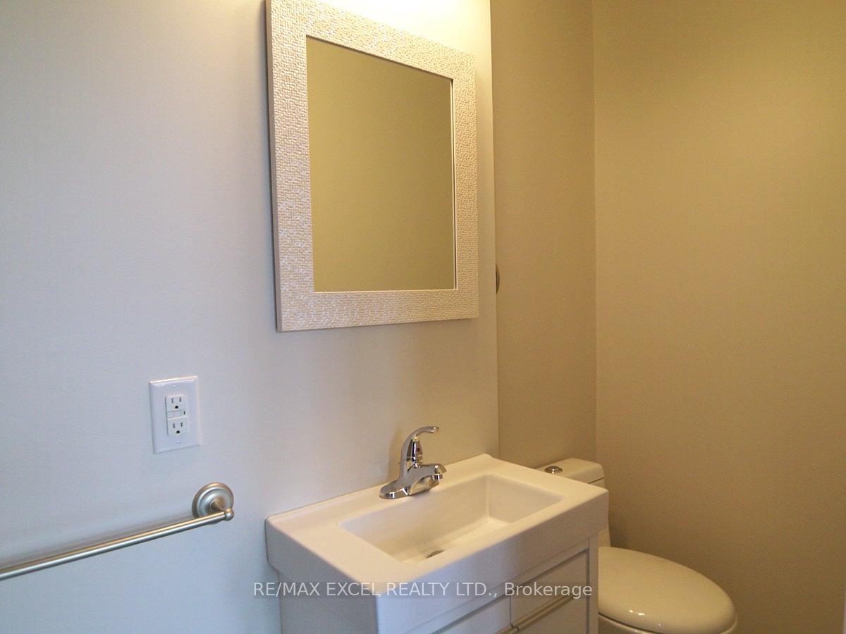 Photo 14 of 413 Williamson Road, Markham, Greensborough — HOMEH