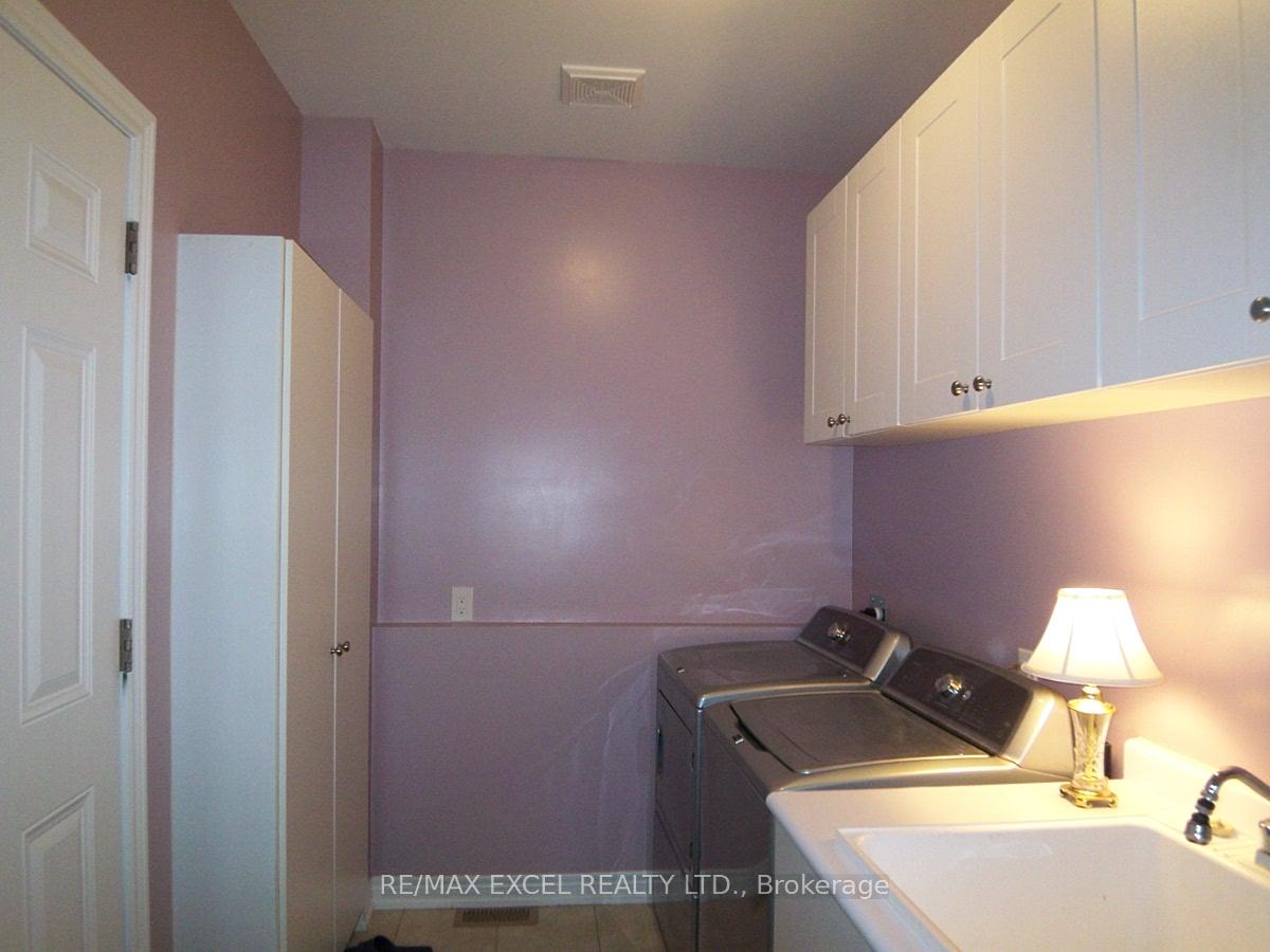 Photo 20 of 413 Williamson Road, Markham, Greensborough — HOMEH