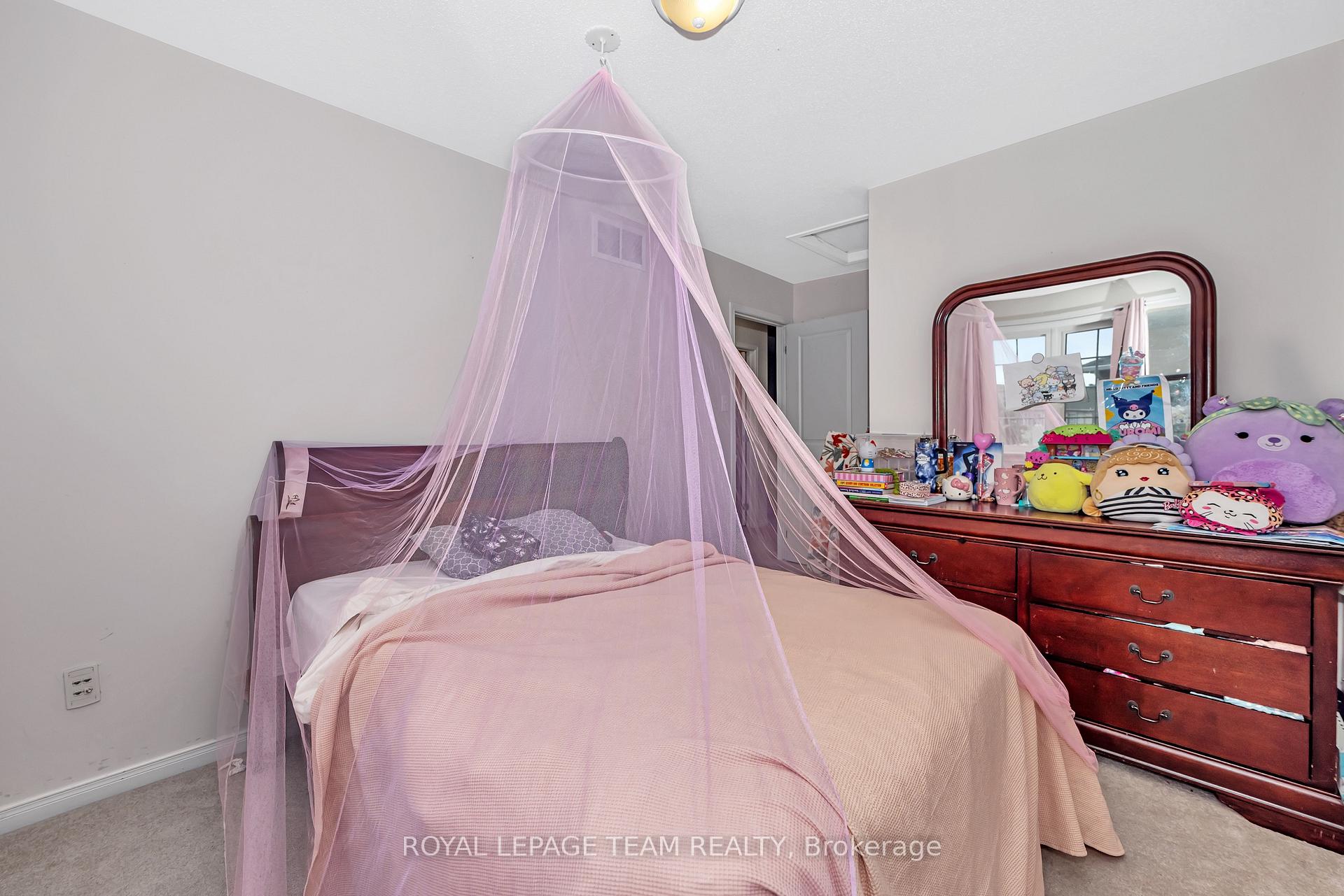 Photo 19 of 625 Pepperville Crescent, Ottawa, Kanata - Emerald Meadows/Trailwest — HOMEH