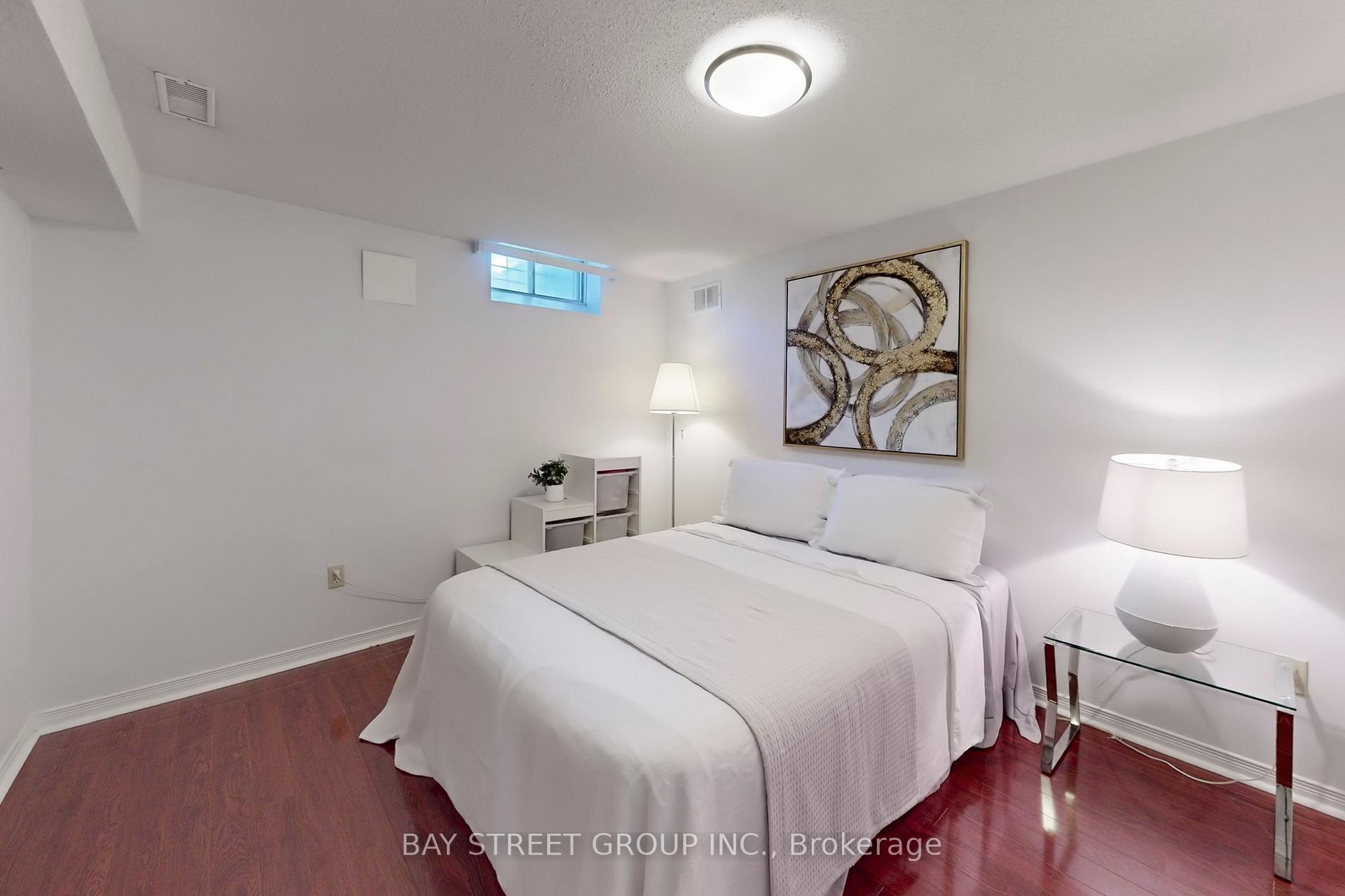 Photo 16 of 11 Lancashire Road, Markham, Unionville — HOMEH