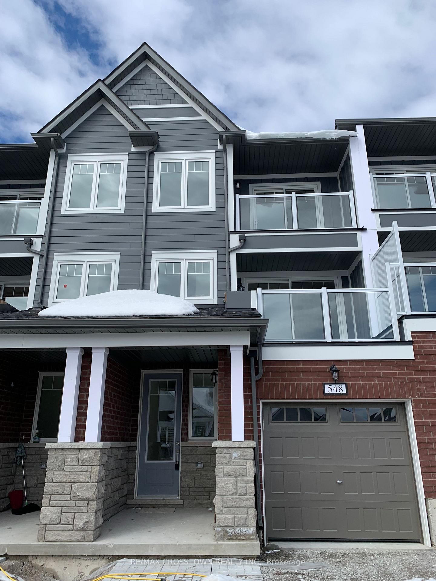 Front of 548 Hudson Crescent