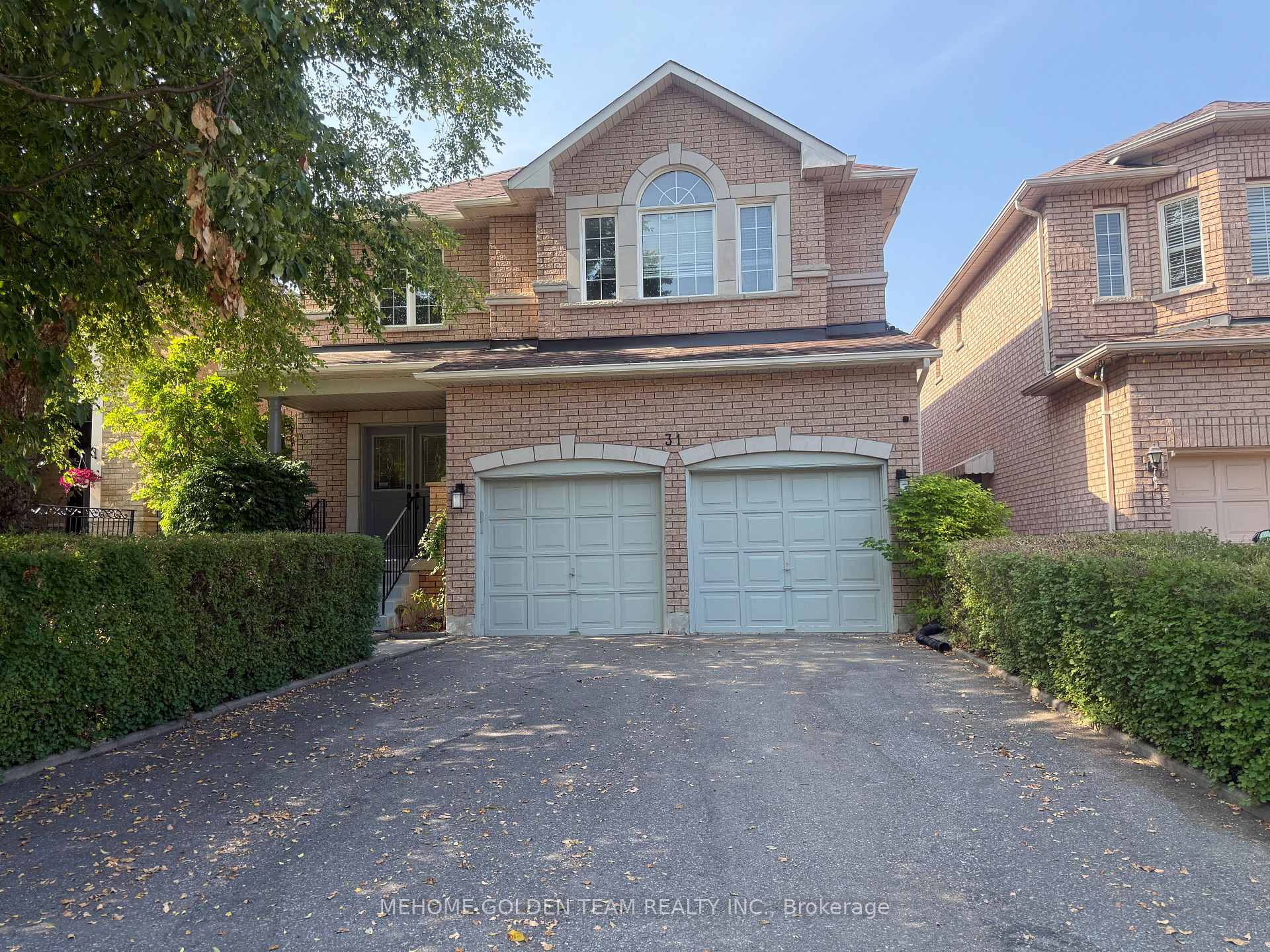 Front of 31 Ferncliffe Crescent