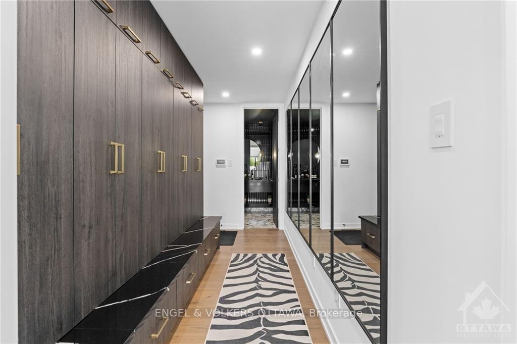 Photo 4 of 795 Melfa Crescent, Ottawa, Mooneys Bay — HOMEH