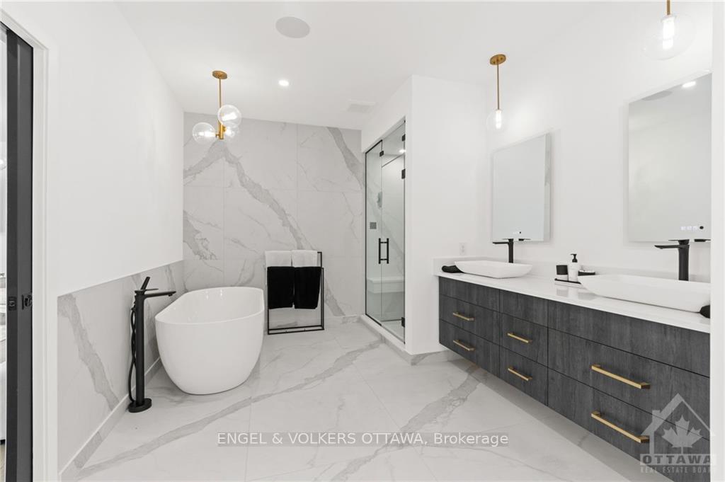Photo 8 of 795 Melfa Crescent, Ottawa, Mooneys Bay — HOMEH