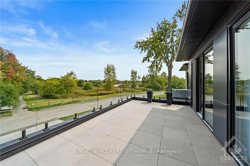 Photo 9 of 795 Melfa Crescent, Ottawa, Mooneys Bay — HOMEH