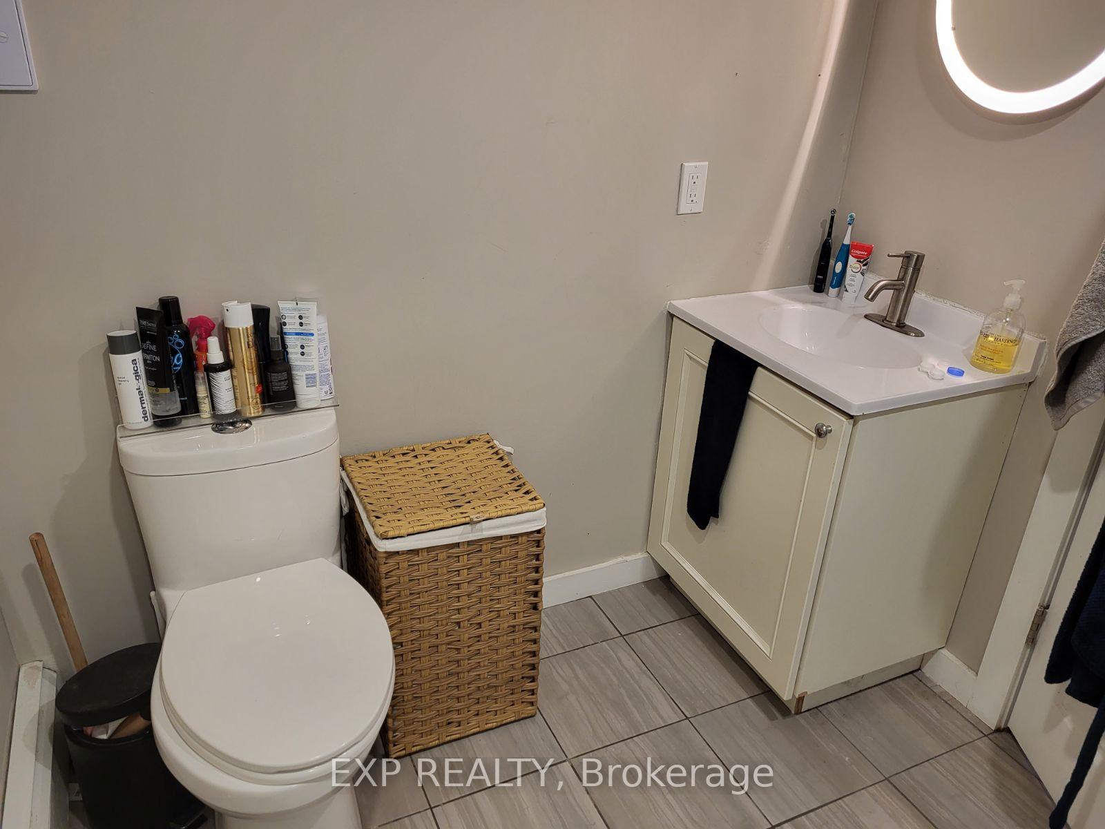 Photo 9 of Unit B, 58 Fairholt Road, Hamilton, Stripley — HOMEH