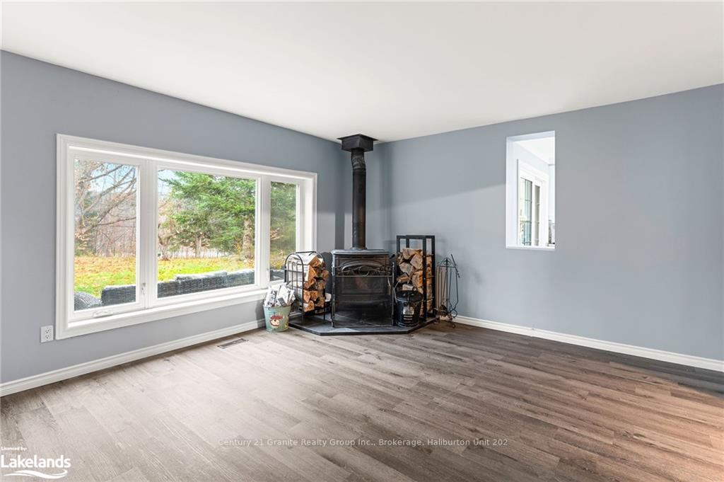 Photo 8 of 14627 Highway 35, Minden Hills, Minden — HOMEH