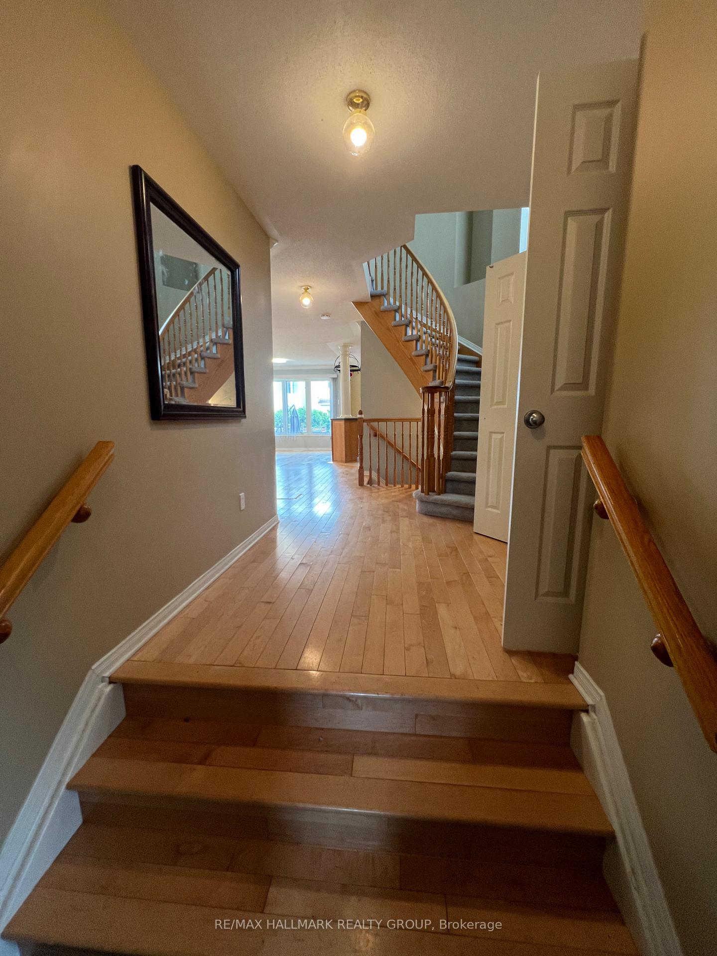 Photo 2 of 105 Mcbrien Street, Ottawa, Kanata - Morgan's Grant/South March — HOMEH