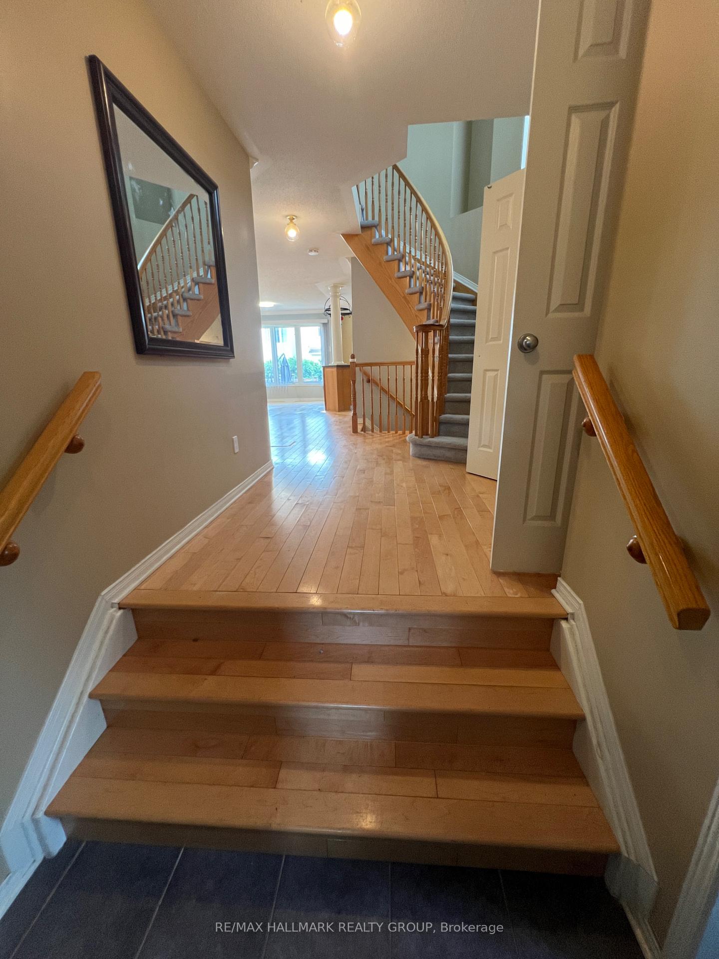 Photo 3 of 105 Mcbrien Street, Ottawa, Kanata - Morgan's Grant/South March — HOMEH