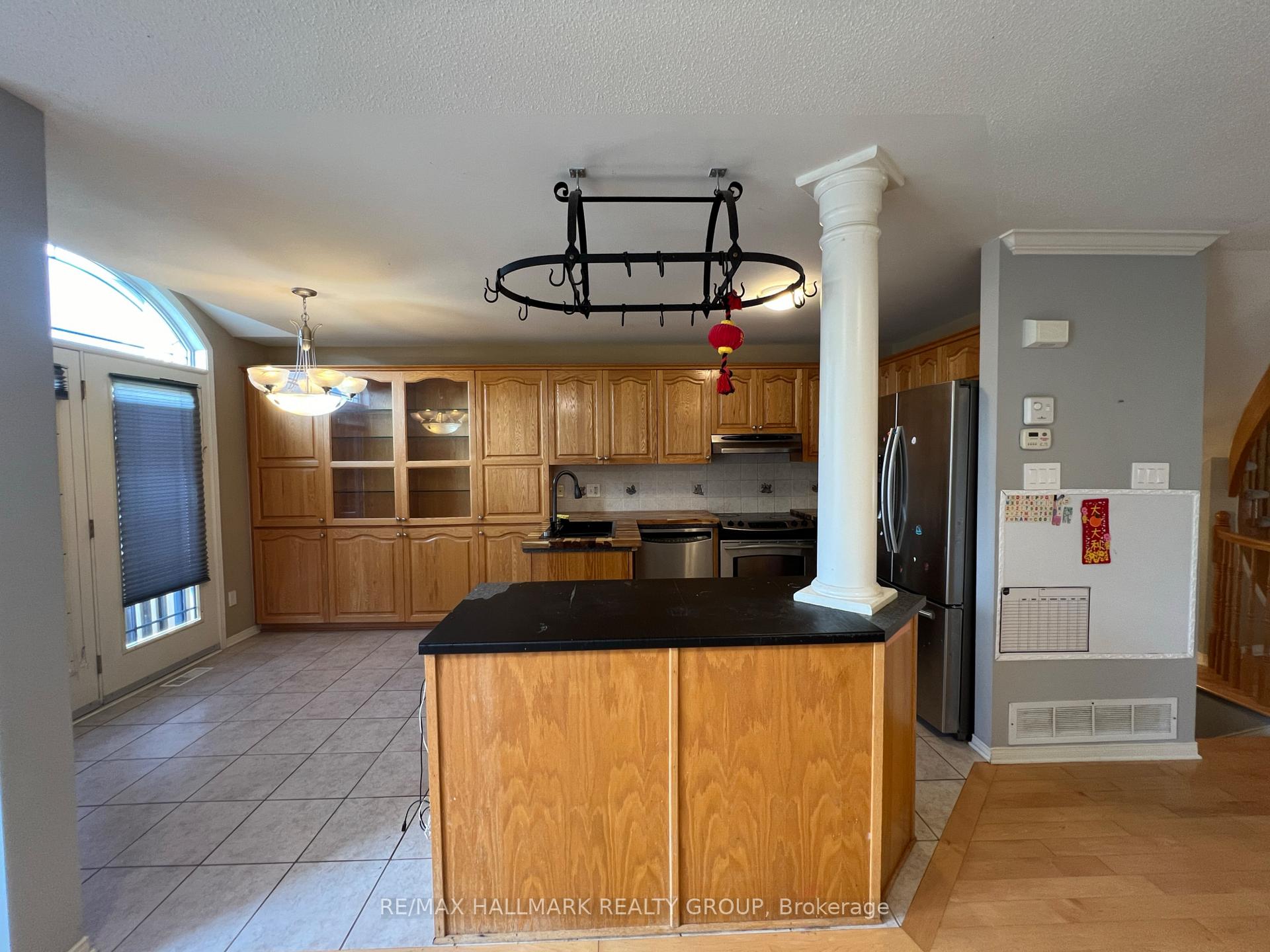 Photo 7 of 105 Mcbrien Street, Ottawa, Kanata - Morgan's Grant/South March — HOMEH