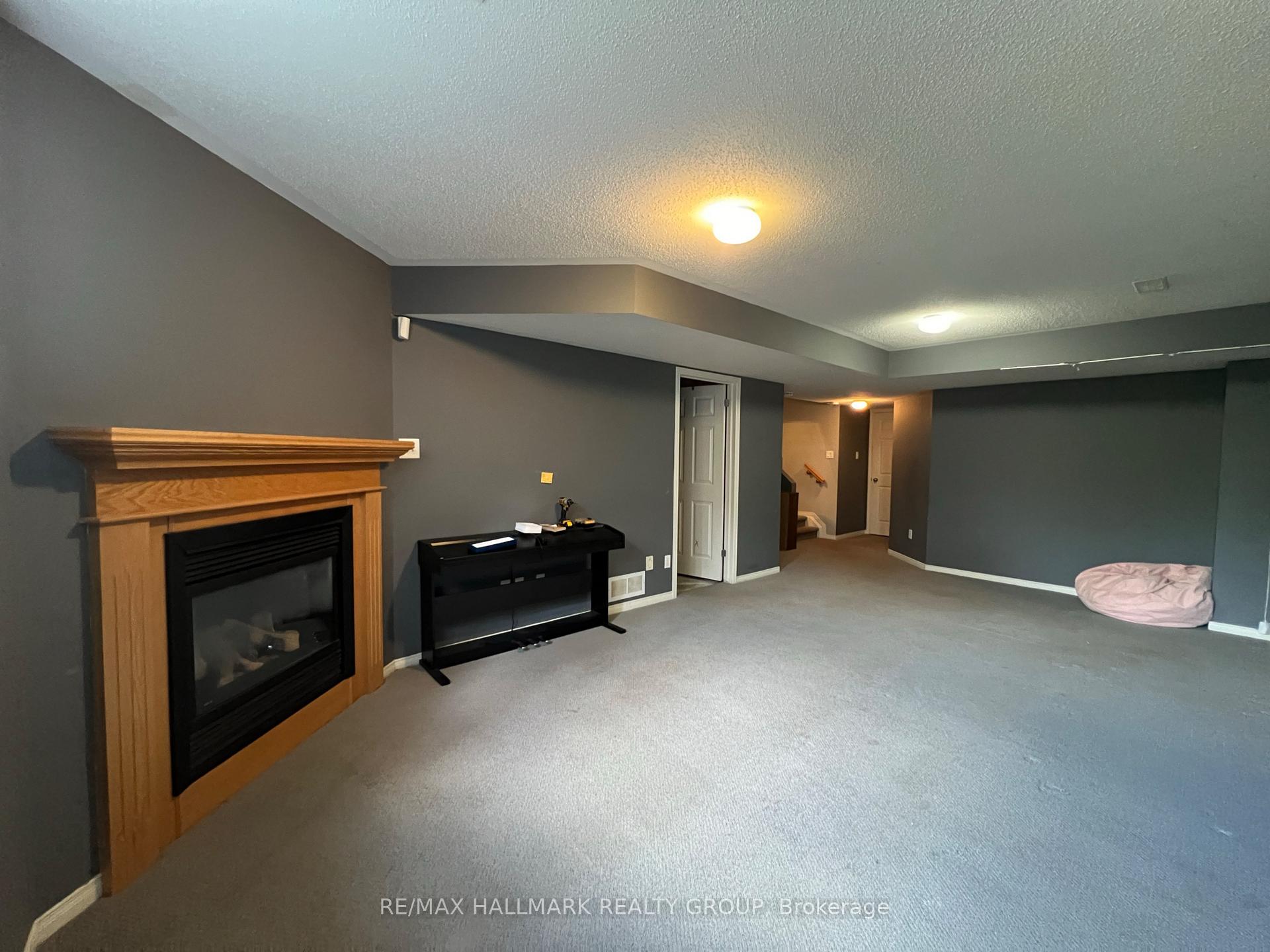 Photo 24 of 105 Mcbrien Street, Ottawa, Kanata - Morgan's Grant/South March — HOMEH